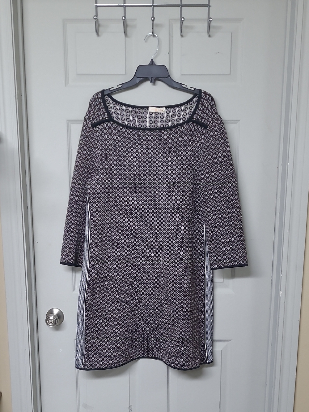 Tory Burch Geometric Print Knit Dress 3/4 Sleeve Large S/N 11153402 Like New